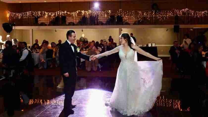 Balconade Room wedding dance